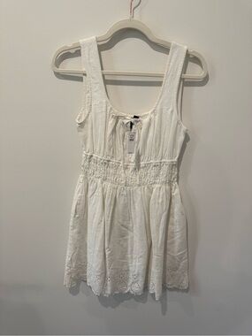 GAP White Sleeveless Smocked Waist Eyelet Hem Tank